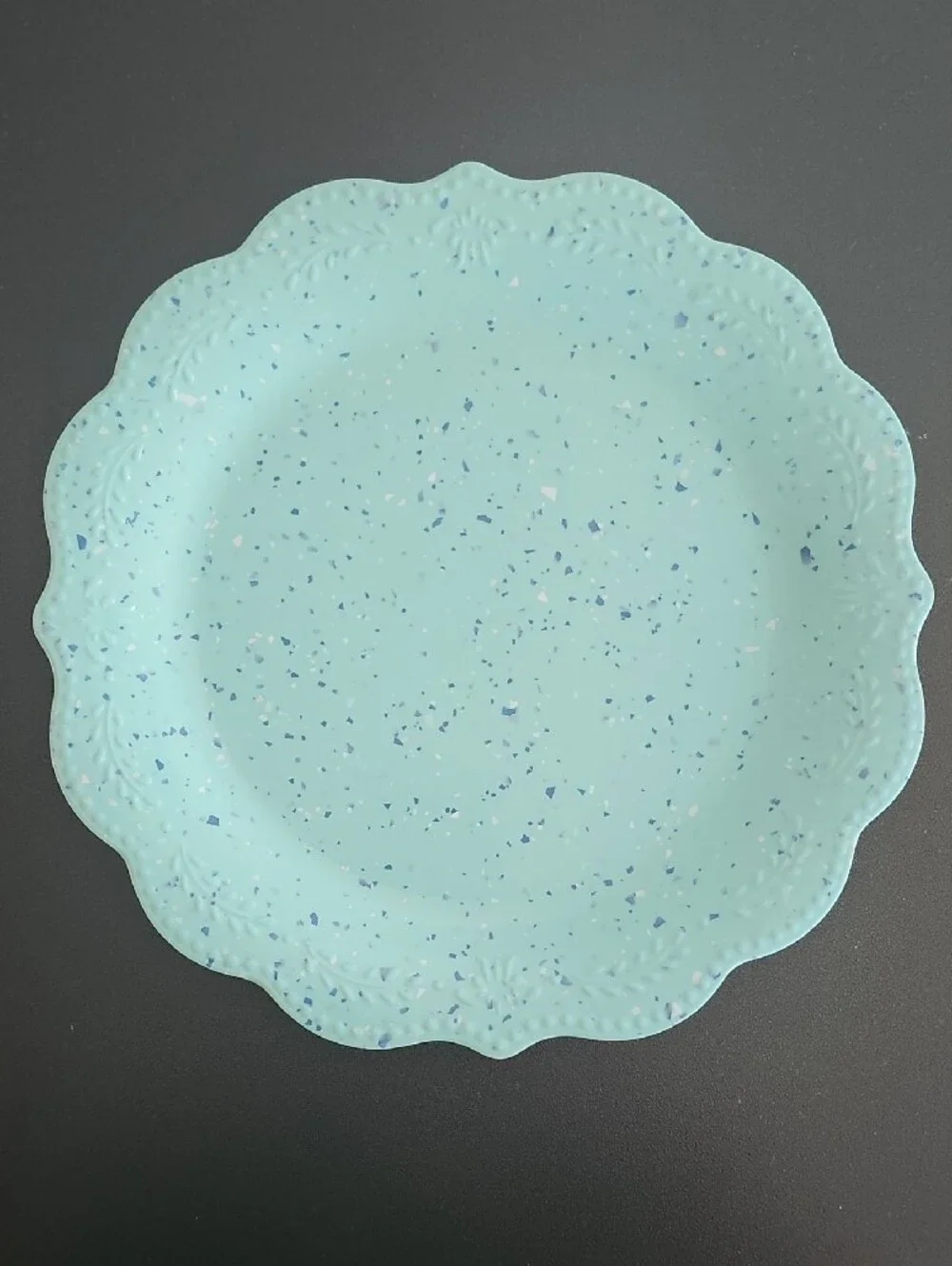 4 Pioneer Woman Melamine Dinner Plates Aqua